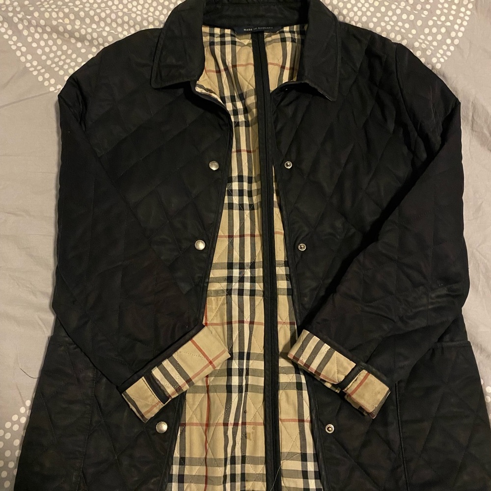 Authentic black nova check quilted Burberry jacket size XS